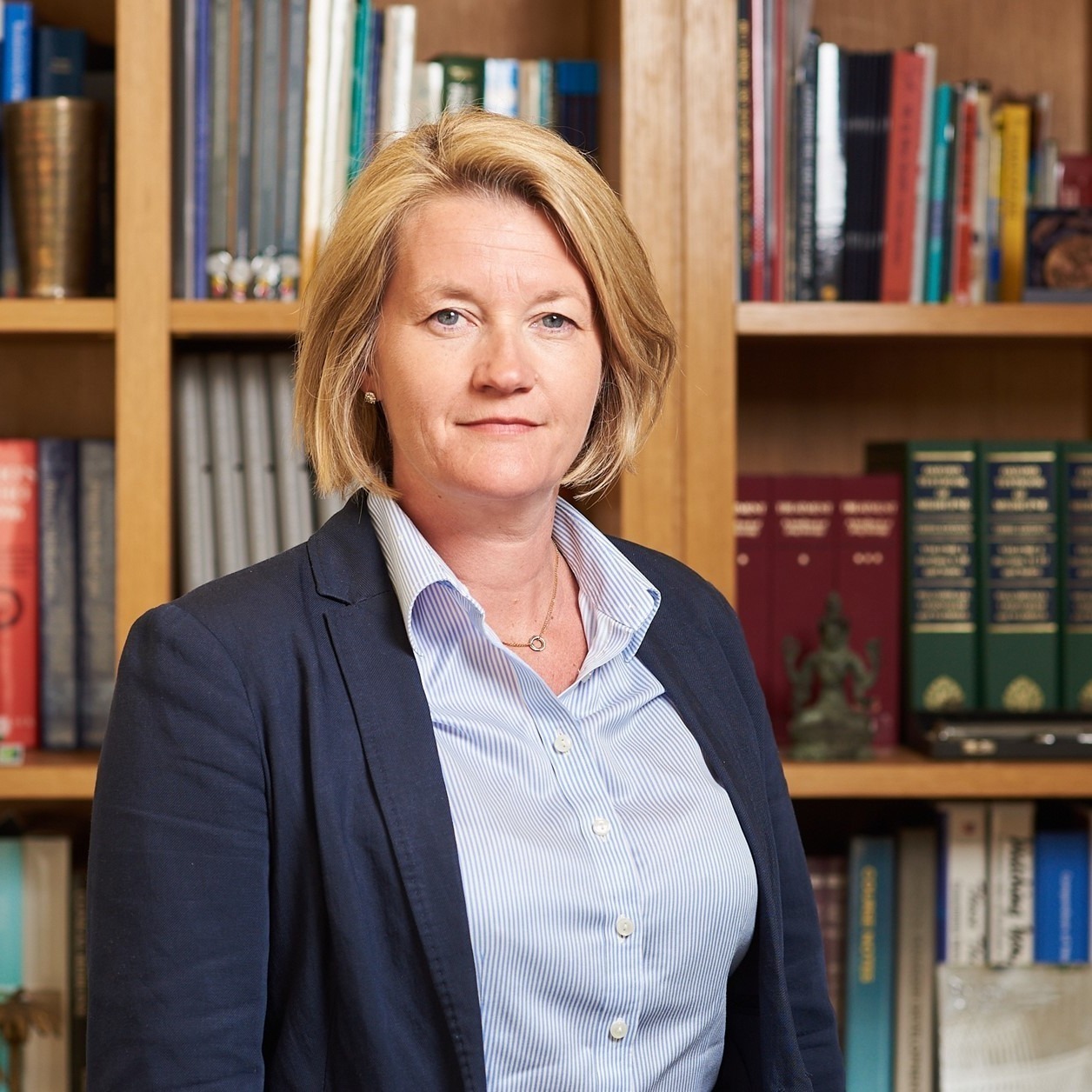  Dr Lucy Mackillop FRCP